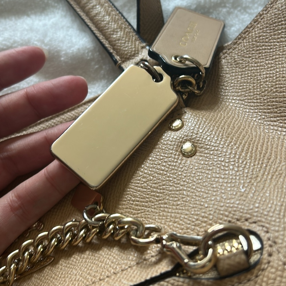 Coach Chain Tote Bag - Picture 5 of 14